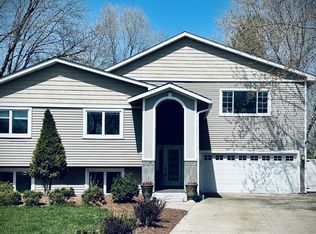 931 132nd Ln NE, Blaine, MN 55434