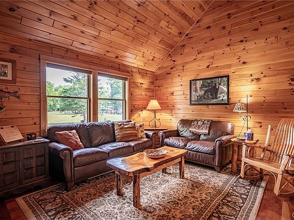 2nd image of 112 Holiday Dr