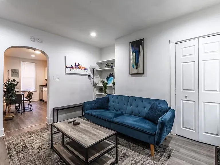 2207 Carey Way — Photo 5