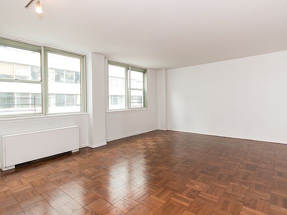 2nd image of 200 E 58th St APT 8A
