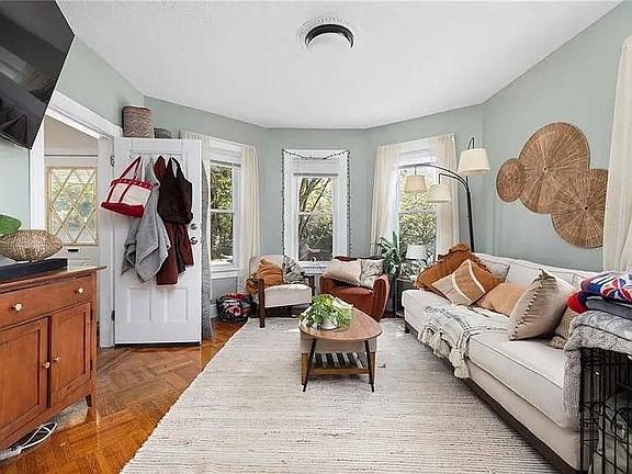 2nd image of 78 Cypress St Floor 1