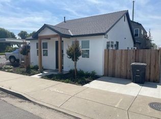 1528 3rd St, Escalon, CA 95320