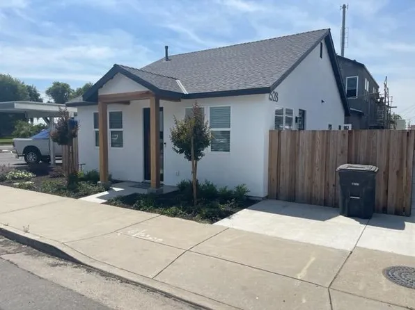 1528 3rd St, Escalon, CA 95320