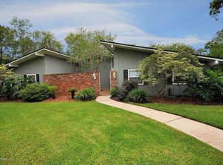 10028 Lake Lamar Ct, Jacksonville, FL 32256