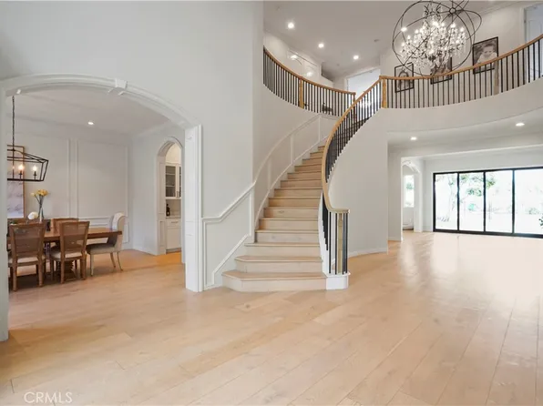 25418 Cumberland Ln, Calabasas, CA 91302