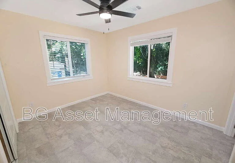 2807 Sabral Cir — Photo 13