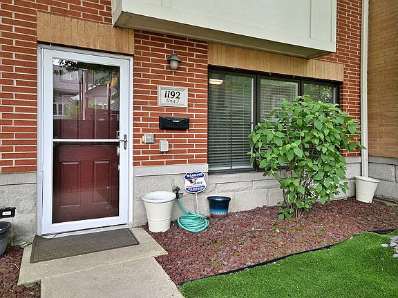 2nd image of 1192 Clarence Ave Unit 3