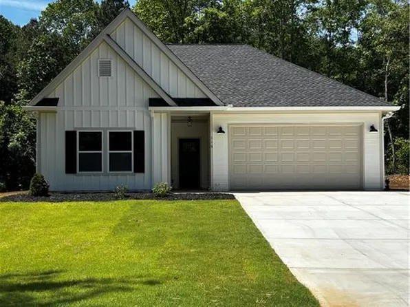 116 Valley View Dr, Maysville, GA 30558