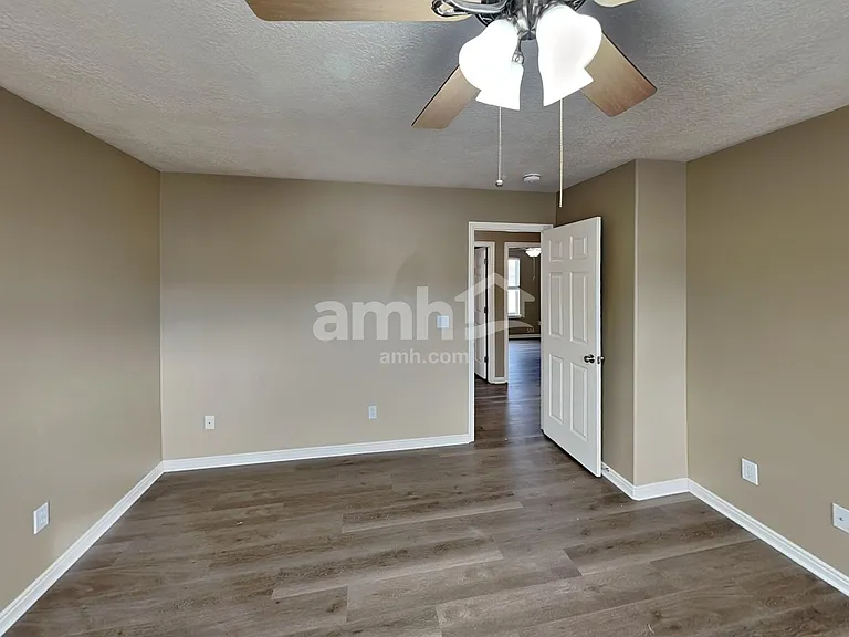 4047 E Ofallons Way — Photo 10