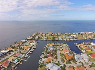 4917 Shore Dr, New Port Richey, FL 34652