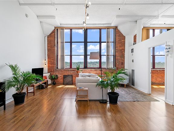 5th image of 5850 Centre Ave APT 602