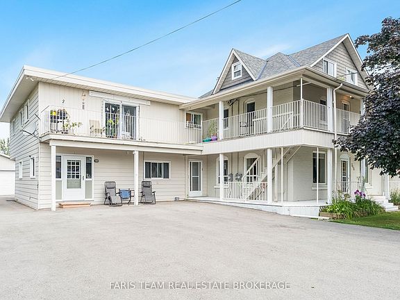 3rd image of 346 Lafontaine Rd W