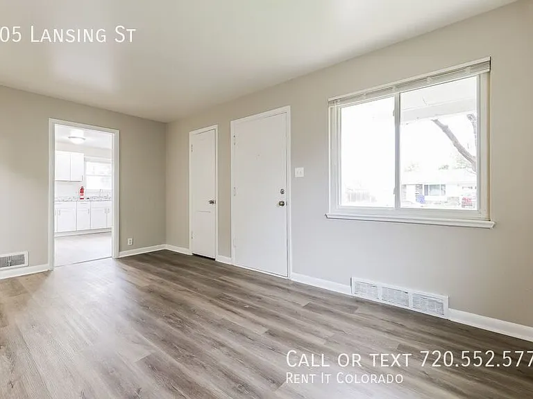 705 Lansing St — Photo 9