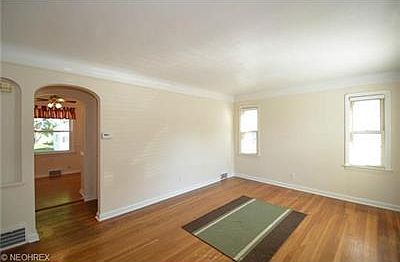 3rd image of 20726 Belvidere Ave