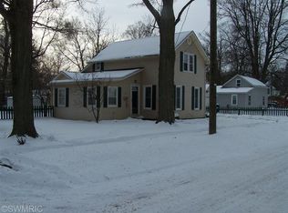 83 Peckham St, Coldwater, MI 49036