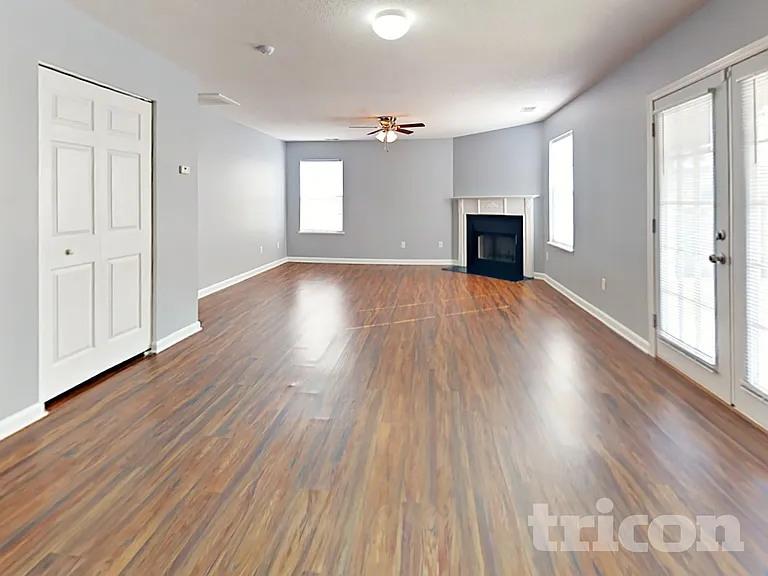 410 Fox Trot Dr — Photo 3