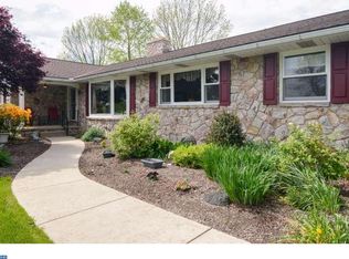 2240 Foulkes Mill Rd, Quakertown, PA 18951