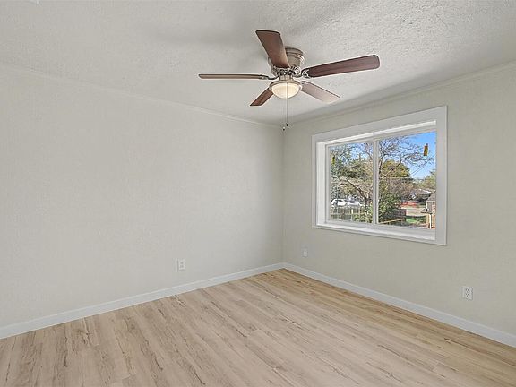 5th image of 9021 White Settlement Rd Unit C