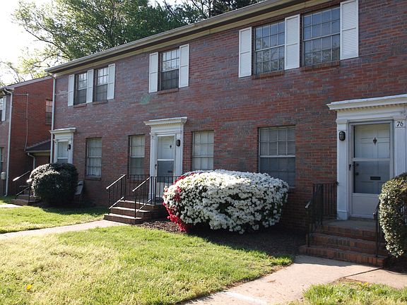 2nd image of 2210 Chalfont Dr APT 19