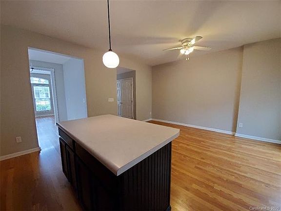 3rd image of 4104 Christine Ln