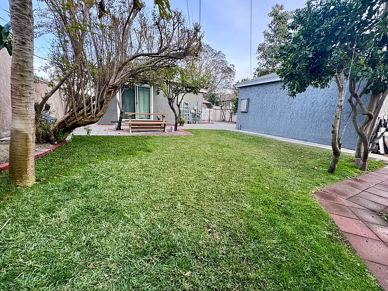 6049 Fidler Ave — Photo 16