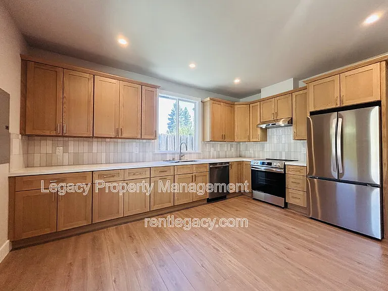 1195 Heather Ct #A — Photo 5
