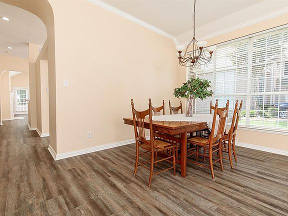 5th image of 108 Lakeshore Dr