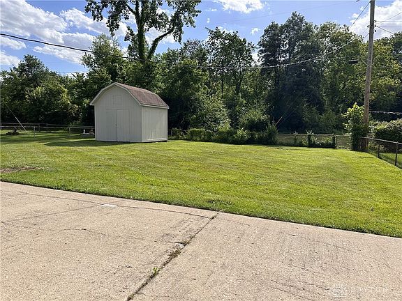 4th image of 306 Lutz Dr
