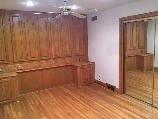 4th image of 1929 S 35th St