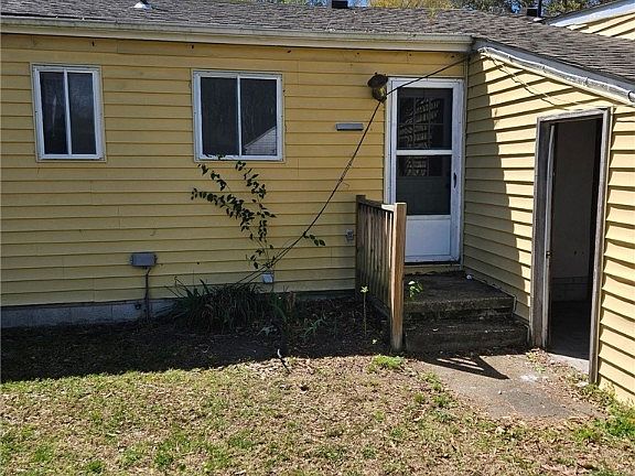3rd image of 3604 Bosun Dr