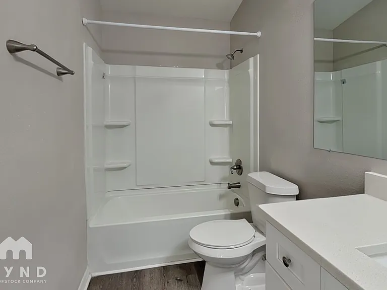 8162 Canterbury Lake Blvd — Photo 15