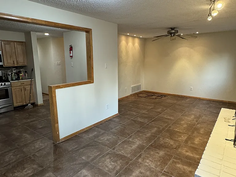 35 Cottage Gate Rd — Photo 6
