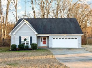 114 Gumtree Ct, Mocksville, NC 27028
