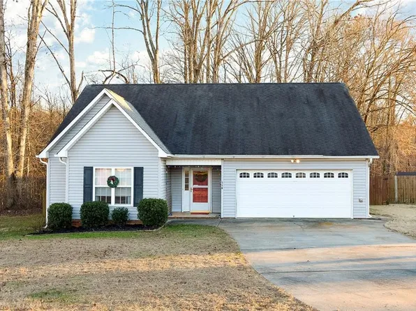 114 Gumtree Ct, Mocksville, NC 27028