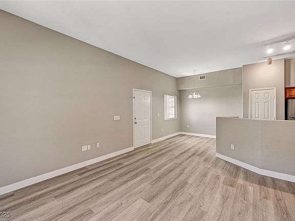 4th image of 9303 Gilcrease Ave Unit 2217