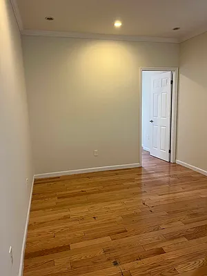 Rented by Compass | media 9