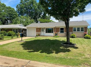 4343 Mohegan Dr, Saint Louis, MO