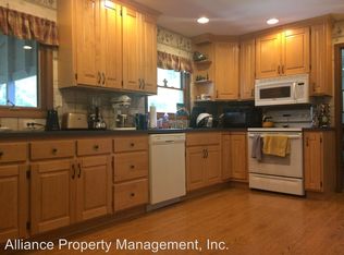 1920 Indiana Ln, Manhattan, KS 66502