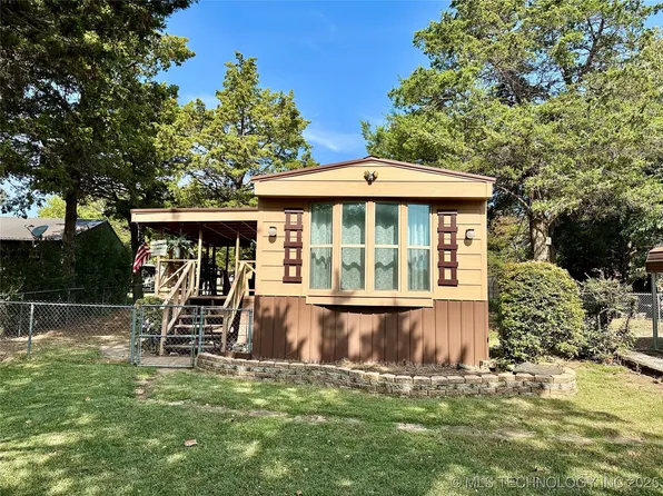 506 Five Lakes Dr, Sulphur, OK 73086