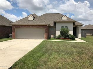 411 Clay Ridge Dr, Youngsville, LA 70592
