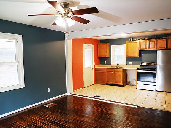 4th image of 1706 McConnell Ave