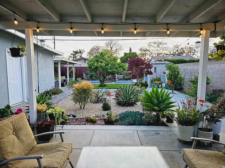 1218 S Golden West Ave — Photo 4