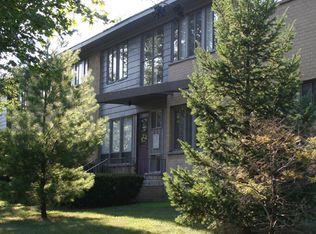 1606 W Thirteen Mile Rd, Royal Oak, MI 48073