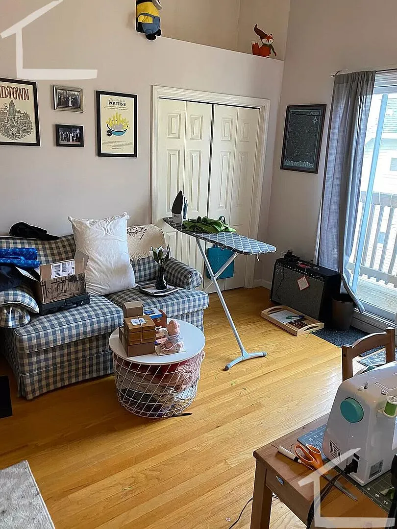 Parking Included, Central Heat/AC, In Unit Washer and Dryer, Deck, Backyard, Eat-in Kitchen — Photo 3
