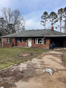 4 Oak St, Ware Shoals, SC, 29692