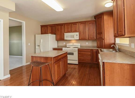 5th image of 38780 Congressional Ln #8