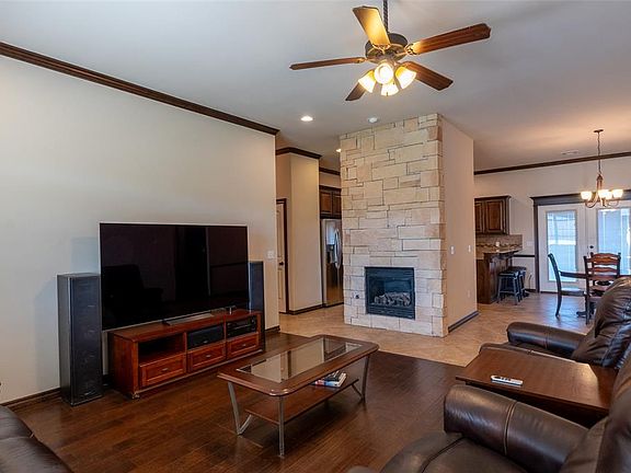 2nd image of 2218 Brahman Cir