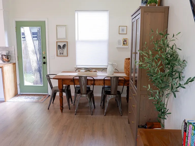 6204 Stiles Cv — Photo 10