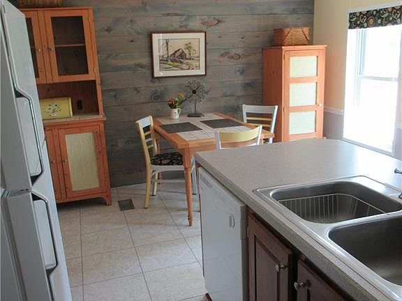 2nd image of 1155 County Road 1075 E