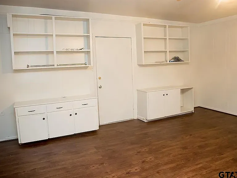 2512 Sheryl Ln — Photo 7